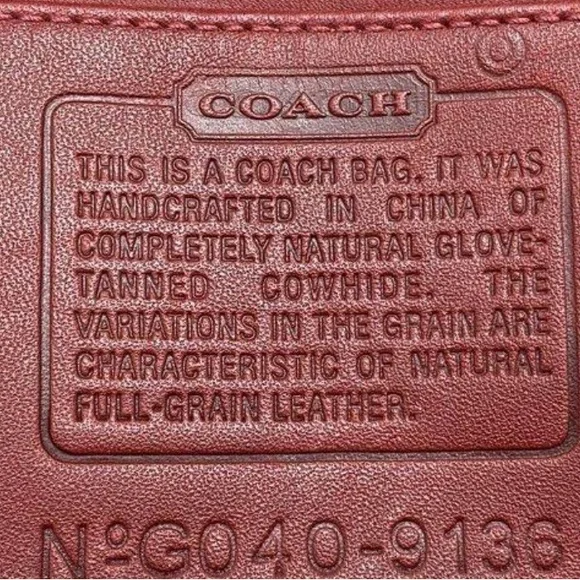 Vintage (2004) Coach Red Leather Legacy Hobo Crossbody Bag Purse No. G040-9136 - Picture 3 of 16